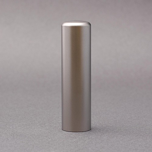 チタン印鑑-実印-シルバーチタン-16.5mm-ケース無-上彫職人印影／商品画像1