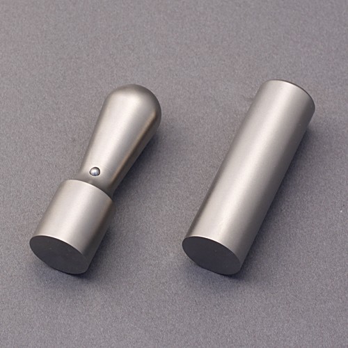 法人印鑑セット-シルバーチタン代表印-銀行印2本MMセット(丸天丸18mm-丸寸胴18mm)／商品画像1
